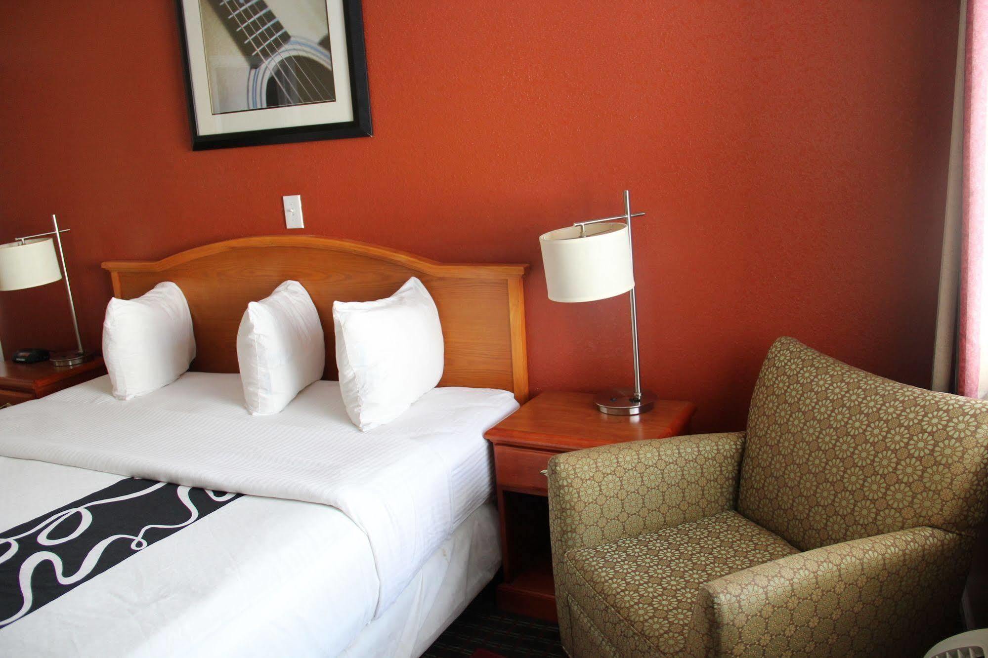 Vista Inn & Suites Beale Street 孟菲斯 外观 照片